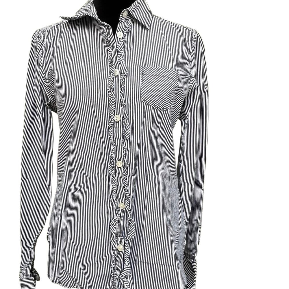 American Eagle women’s size S, Favorite Fit, button-down, long sleeve shirt